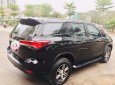 Toyota Fortuner 2017 - Bán Toyota Fortuner sản xuất và ĐK 2017, màu đen, xe đẹp như mới