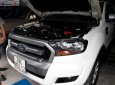 Ford Ranger XLS 2.2L 4x2 AT 2016 - Bán xe Ford Ranger XLS sx 2016, số tự động, máy dầu, màu trắng, nội thất màu ghi, odo 45000 km