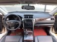 Toyota Camry 2.5Q 2016 - Bán Camry 2.5Q 2016 màu vàng cát, xe đẹp đi 25.000km bao kiểm tra tại hãng