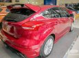 Ford Focus 2019 - Cần bán gấp Ford Focus năm 2019, màu đỏ, giá chỉ 570 triệu