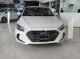 Hyundai Elantra 1.6 MT 2018 - Bán ô tô Hyundai Elantra 1.6 MT sản xuất năm 2018, màu trắng giá cạnh tranh