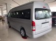 Toyota Hiace 2018 - Bán Toyota Hiace năm sản xuất 2018, màu bạc, xe nhập, giá 950tr