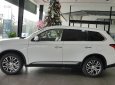 Mitsubishi Outlander 2.0 2019 - Bán xe Outlander 2.0 STD màu trắng, tại Quảng Trị, giá tốt, hỗ trợ trả góp 80%, liên hệ: 0911.821.457