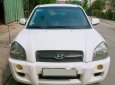 Hyundai Tucson 2005 - Cần bán xe Hyundai Tucson đời 2005, màu trắng, nhập khẩu Hàn Quốc số sàn