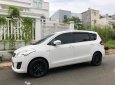 Suzuki Ertiga AT 2016 - Bán Ertiga 2016 tự động trắng, xe gia đình đi ít, rất mới