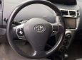 Toyota Yaris Verso 2009 - Cần bán Toyota Yaris Verso đời 2009, màu trắng số tự động, 355 triệu