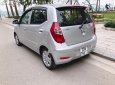 Hyundai i10 MT 1.2 2014 - Cần bán gấp Hyundai i10 MT 1.2 năm 2014, màu bạc, nhập khẩu, còn rất mới và đẹp nguyên bản