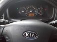 Kia Carens    2011 - Cần bán xe Kia Carens sản xuất năm 2011, màu vàng