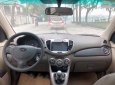 Hyundai i10 MT 1.2 2014 - Cần bán gấp Hyundai i10 MT 1.2 năm 2014, màu bạc, nhập khẩu, còn rất mới và đẹp nguyên bản