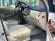 Toyota Innova V 2012 - Bán ô tô Toyota Innova V sản xuất năm 2012, màu bạc số tự động