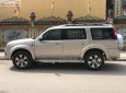 Ford Everest MT 2013 - Gia đình tôi cần bán chiếc xe Ford Everet số sàn, máy dầu, sản xuất cuối năm 2013, màu vàng cát