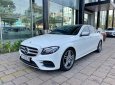 Mercedes-Benz E300 2017 - Cần bán xe Mercedes E300  đời 2017, màu trắng, xe nhập