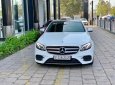 Mercedes-Benz E300 2017 - Cần bán xe Mercedes E300  đời 2017, màu trắng, xe nhập