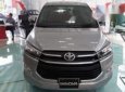 Toyota Innova 2.0E MT 2019 - Bán Toyota Innova 2.0E MT sản xuất năm 2019, màu xám