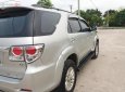 Toyota Fortuner G 2013 - Bán xe Toyota Fortuner G đời 2013, màu bạc số sàn giá cạnh tranh