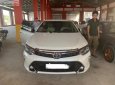 Toyota Camry 2.0E 2018 - Bán ô tô Toyota Camry 2.0E đời 2018, màu trắng giá cạnh tranh