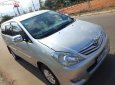 Toyota Innova J 2011 - Bán Toyota Innova J sản xuất 2011, màu bạc, giá chỉ 310 triệu