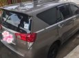 Toyota Innova 2.0E 2017 - Cần bán lại xe Toyota Innova 2.0E đời 2017 số sàn, giá tốt