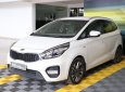 Kia Rondo 2.0MT 2017 - Bán Kia Rondo 2.0MT đời 2017, màu trắng