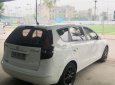 Hyundai i30 CW 2011 - Bán xe Hyundai i30 CW năm 2011, màu trắng, nhập khẩu  