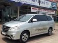 Toyota Innova  MT 2016 - Bán Toyota Innova 2016, số sàn, xe gia đình đi hơn 6 vạn