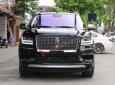 Lincoln Navigator black 2019 - Cần bán xe Lincoln Navigator Black sản xuất 2019, màu đen 