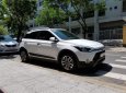Hyundai i20 Active 2016 - Bán ô tô Hyundai i20 Active đời 2016, màu trắng, nhập khẩu