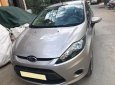 Ford Fiesta 1.6AT 2011 - Cần bán xe Ford Fiesta 2011 số tự động, màu ghi bạc