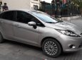 Ford Fiesta S 2013 - Chính chủ (dùng từ mới) cần bán Ford Fiesta 2013, màu vàng cát