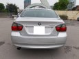 BMW 3 Series 320i 2008 - Gia đình cần bán BMW 320i, sản xuất 2008, số tự động, màu bạc