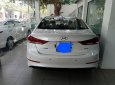 Hyundai Elantra 1.6MT 2019 - Bán Hyundai Elantra 1.6MT đời 2019, màu trắng, giá 545tr