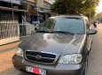 Kia Carnival GS 2.5 MT 2007 - Bán Kia Carnival GS 2.5 MT năm sản xuất 2007, màu xám  