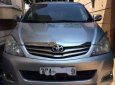 Toyota Innova   V  2010 - Bán xe 8 chỗ Innova V 2010, số tự động, xe gia đình đi kỹ nên còn rất mới