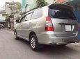 Toyota Innova 2012 - Cần bán lại xe Toyota Innova đời 2012, màu bạc, số sàn, 475tr