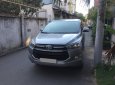 Toyota Innova E 2018 - Bán gấp xe Innova 2018 số sàn màu xám rất mới