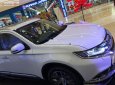 Mitsubishi Outlander 2.4 CVT Premium 2019 - Bán Mitsubishi Outlander 2.4 CVT Premium 2019, màu trắng