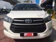 Toyota Innova 2018 - Cần bán lại xe Toyota Innova sản xuất năm 2018, màu trắng số sàn