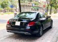 Mercedes-Benz E class E200 2019 - Bán gấp Mercedes E200 2019 cũ màu đen, chính chủ chạy lướt