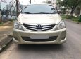 Toyota Innova 2011 - Cần bán xe Toyota Innova sx 2011, số tự động vàng cát