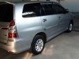 Toyota Innova E 2014 - Cần bán Toyota Innova E năm sản xuất 2014, màu bạc