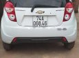 Chevrolet Spark LT 1.2 MT 2017 - Cần bán gấp Chevrolet Spark LT 1.2 MT năm sản xuất 2017, màu trắng xe gia đình