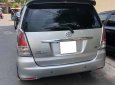 Toyota Innova 2009 - Gia đình cần bán xe Innova 2009, số sàn màu bạc