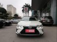 Toyota Camry   2017 - Bán ô tô Toyota Camry năm sản xuất 2017, màu trắng, giá tốt