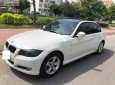 BMW 3 Series 320i 2009 - Bán BMW 3 Series 320i sản xuất 2009, màu trắng, giá tốt