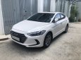 Hyundai Lantra 2019 - Bán Hyundai Elantra 2019 tự động, trắng thể thao chính chủ