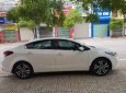 Kia Cerato 1.6 AT 2017 - Bán Kia Cerato 1.6 AT đời 2017, màu trắng, chính chủ, giá tốt