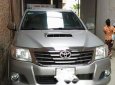 Toyota Hilux 2.5MT 2014 - Bán Toyota Hilux 2.5MT đời 2014, màu bạc số sàn, giá 480tr