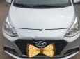 Hyundai Grand i10 Base 2017 - Cần bán Hyundai Grand i10 Base sản xuất 2017, màu bạc