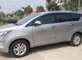 Toyota Innova   2016 - Bán xe Innova sản xuất 2016, phom 2017, số sàn, màu bạc, xe gia đình