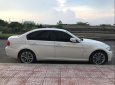 BMW 3 Series 320i 2011 - Cần bán lại xe BMW 3 Series 320i sản xuất 2011, màu trắng, nhập khẩu nguyên chiếc, 500tr